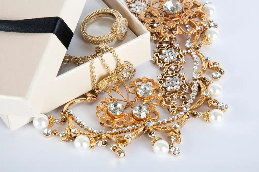 Schmuck Schmuck